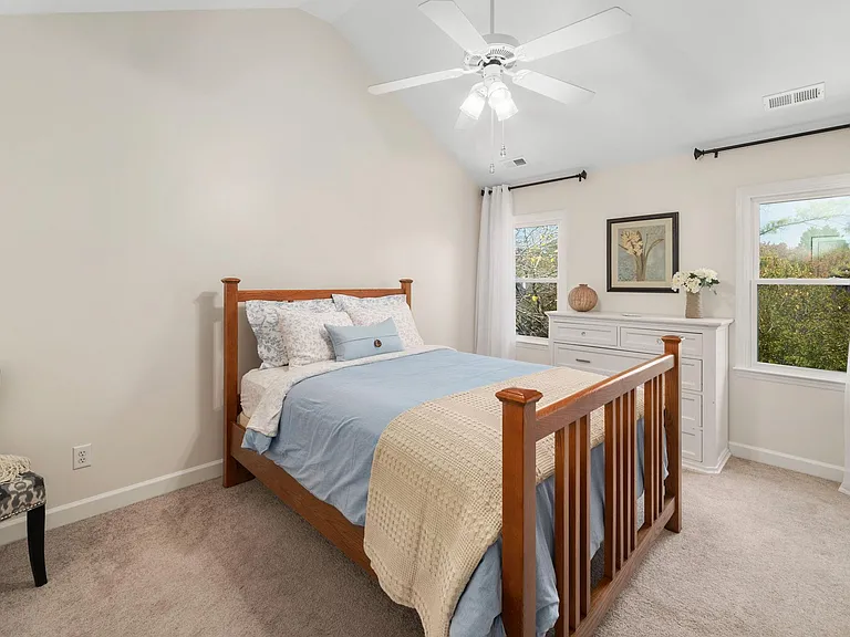 805 S White St — Photo 19