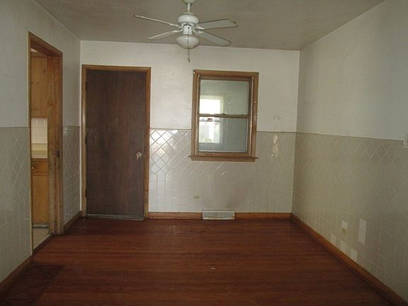 4th image of 1807 W Glen Flora Ave
