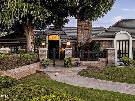 5th image of 641 E SAN PEDRO Avenue