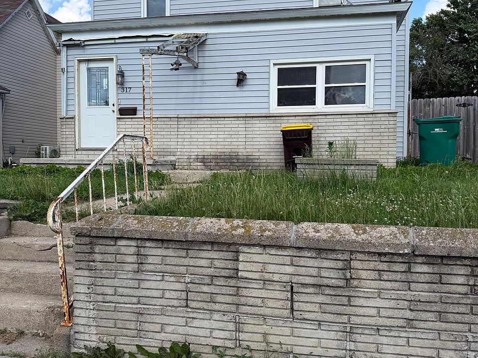 1st image of 317 2nd Ave SW