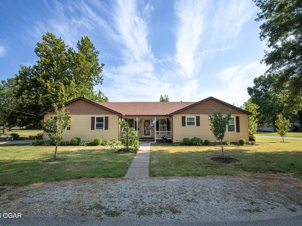 201 E 3rd St, Lamar, MO 64759