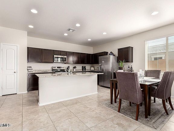5th image of 1137 E VIOLA Court