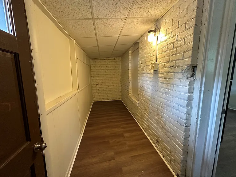 626 Main St #B — Photo 9