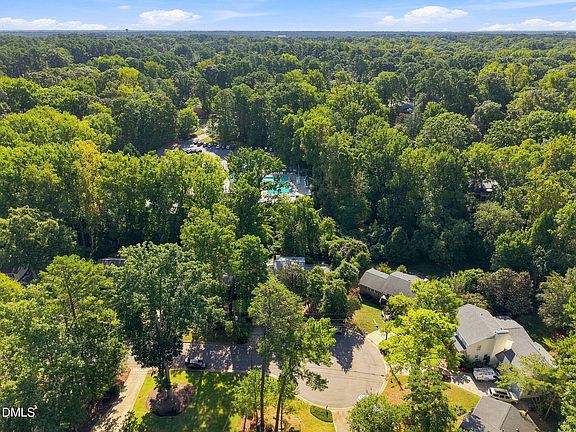 5th image of 4904 Brookhurst Pl