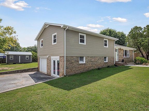 5th image of 301 Shadowlawn St