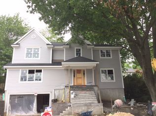 20 Clarendon Road, Scarsdale, NY 10583