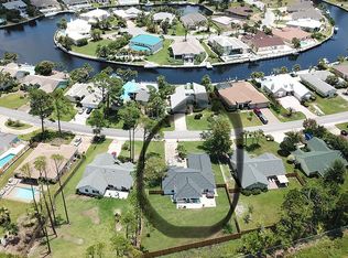 468 Wahoo Rd, Panama City Beach, FL 32408