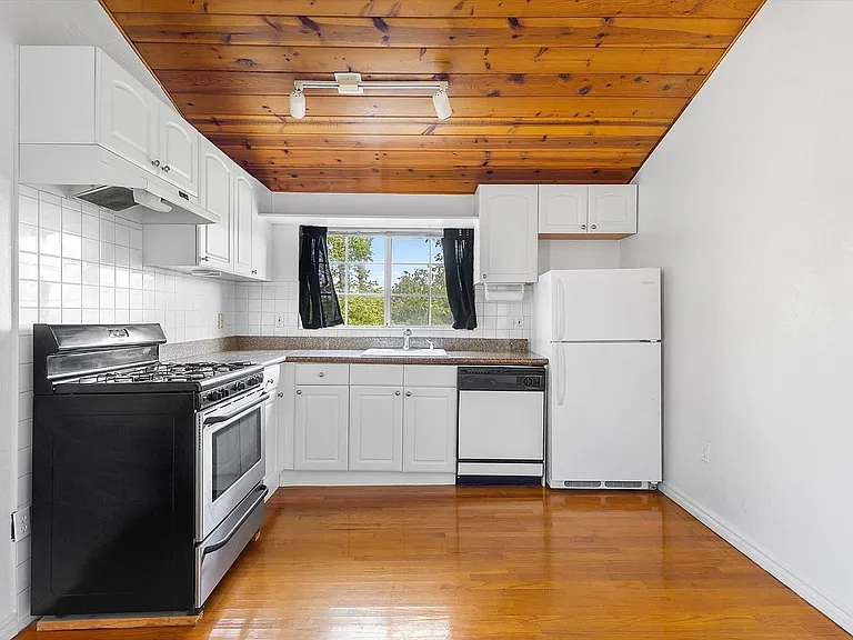 1219 Central Ave #C — Photo 6