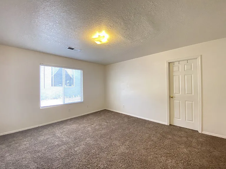 2173 Sagecrest Loop NE — Photo 7