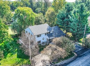 4910 Larson Rd, Shoreview, MN 55126