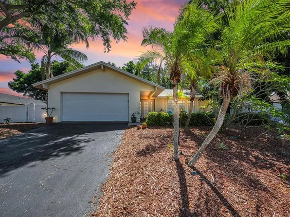 520 Sandy Hook Rd, Palm Harbor, FL 34683