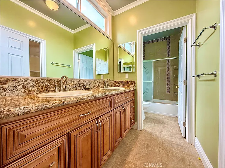 20128 Candleflame Ct — Photo 38