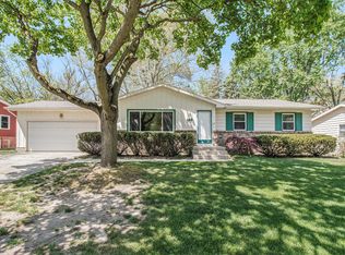 4825 Cranwood Ave SW, Wyoming, MI 49509