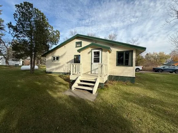 501 4th St, Maddock, ND 58348