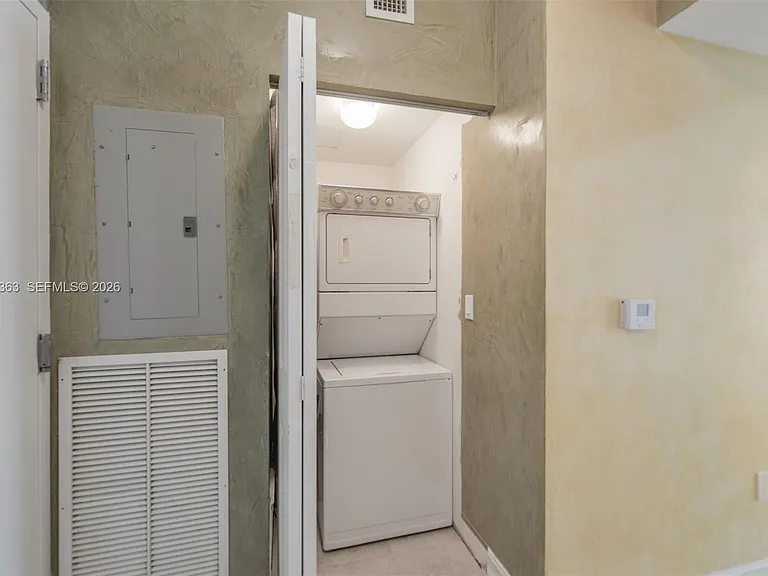 1755 E Hallandale Beach Blvd #1408E — Photo 22