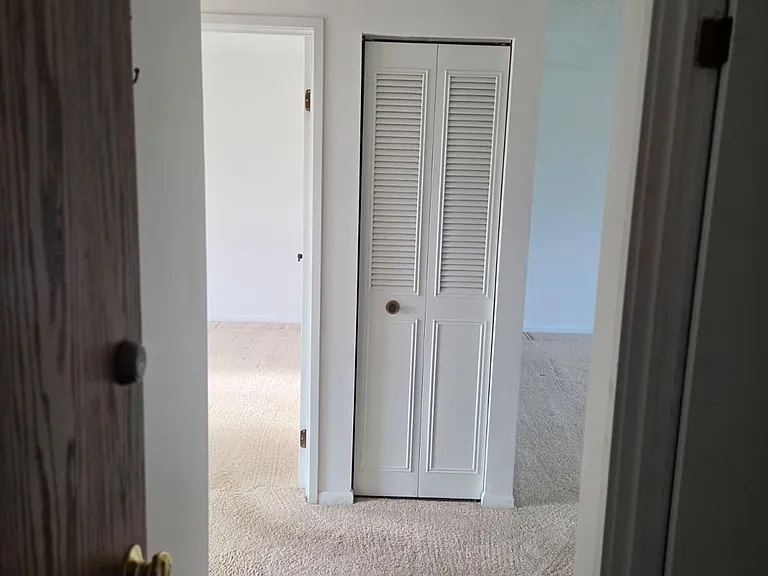 4 Crestview Ln #10 — Photo 3