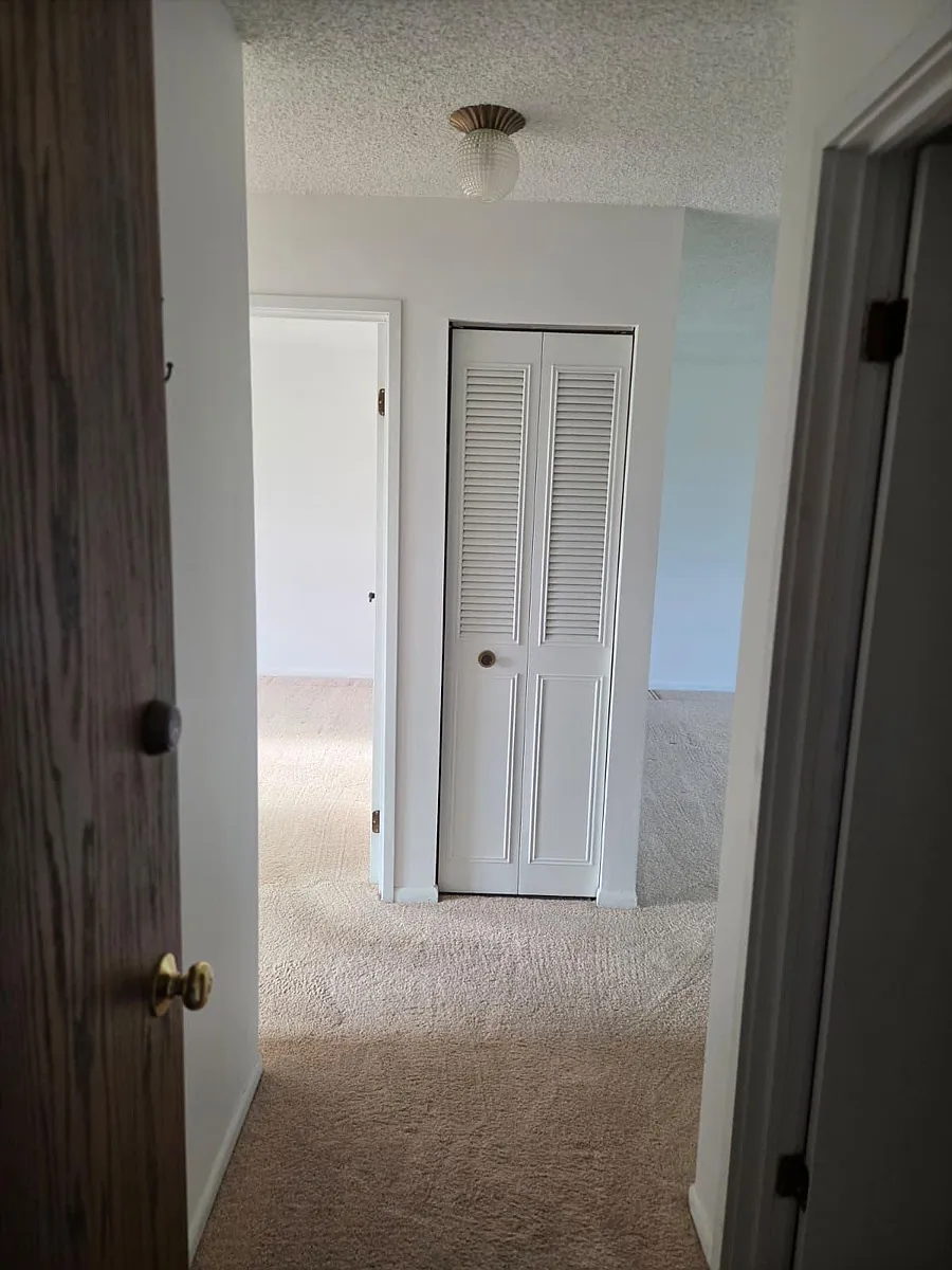 Building Photo - 4 Crestview Ln #10