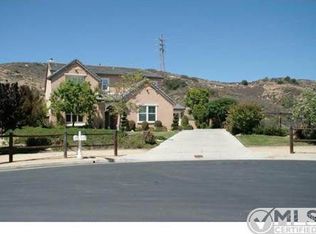 10741 Meadow Ridge St, Sunland, CA 91040
