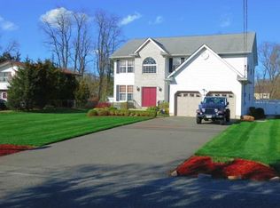 670 Marlboro Rd, Old Bridge, NJ 08857