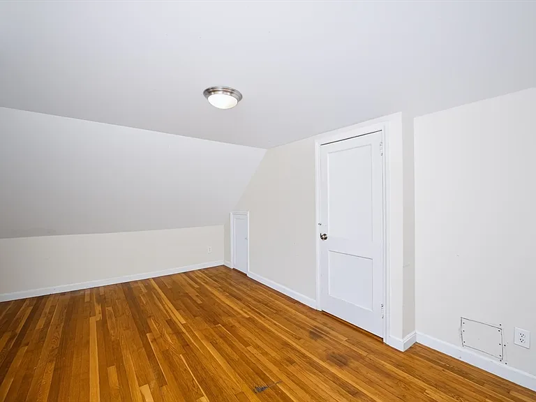 52 Common St #52 — Photo 22