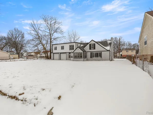 6071 Dexter St, Romulus, MI 48174