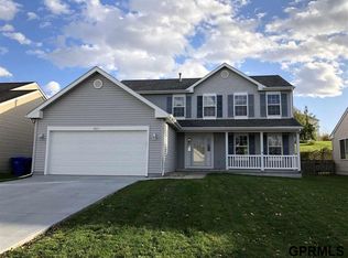 2811 Arrowhead Ln, Bellevue, NE 68123