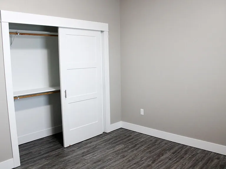Prairie Heights Apartments — Photo 154
