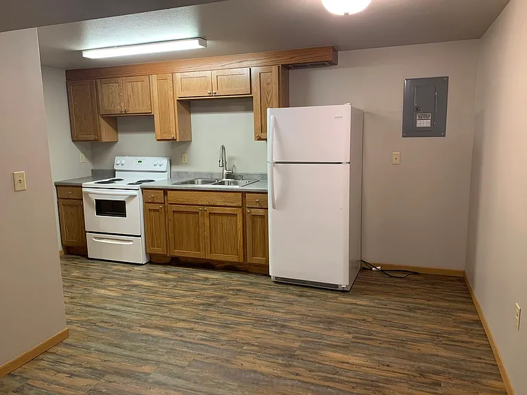 1409 E Sioux Ave #1 — Photo 3
