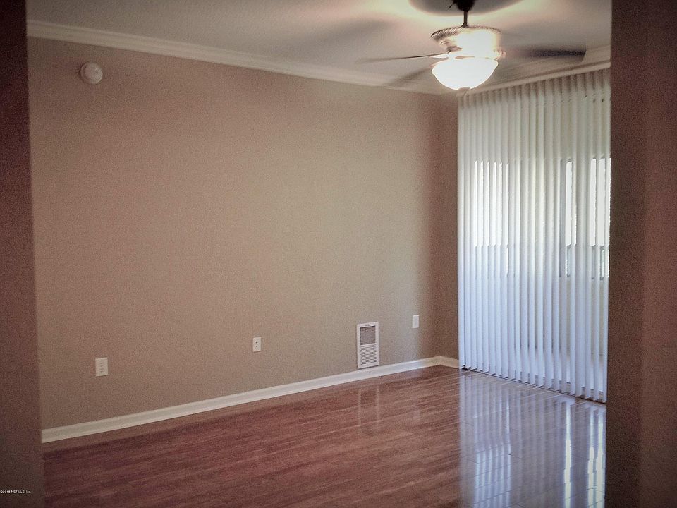 1st image of 8539 GATE Parkway W #1432