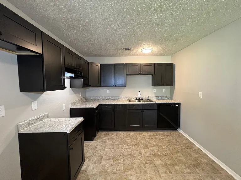 513 Marlowe Ave — Photo 11
