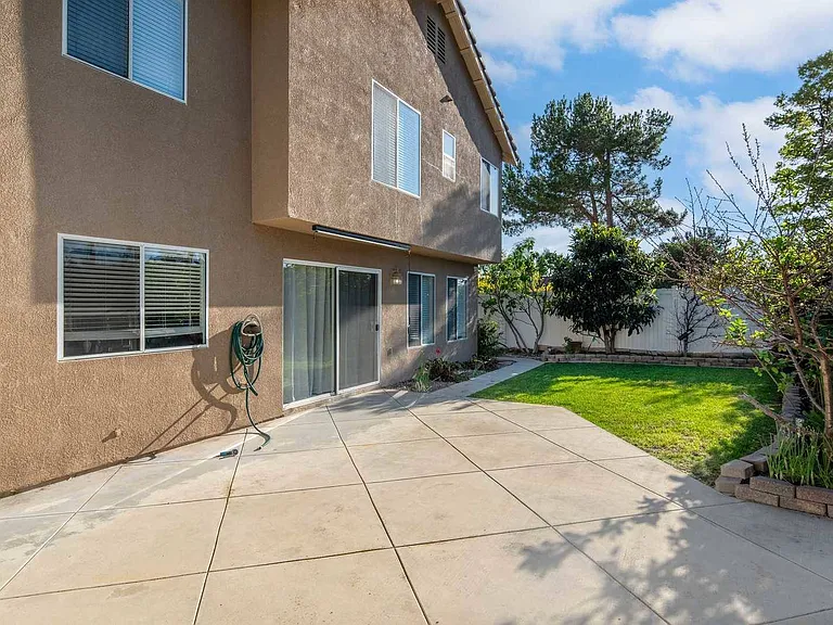 2 Cameron Cir — Photo 56