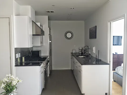 Rented by Urban Vue Properties | media 36