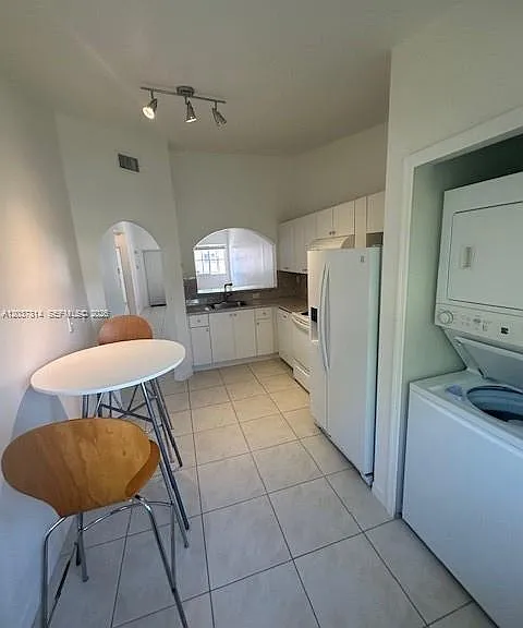 1271 SE 28th Ct #203 — Photo 2