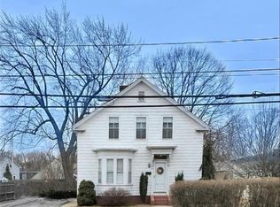 38 Phenix Ave, Cranston, RI 02920