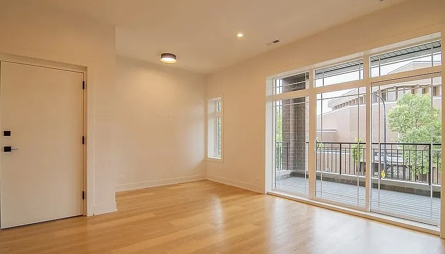 2046 W Washington Blvd Unit 3 — Photo 4