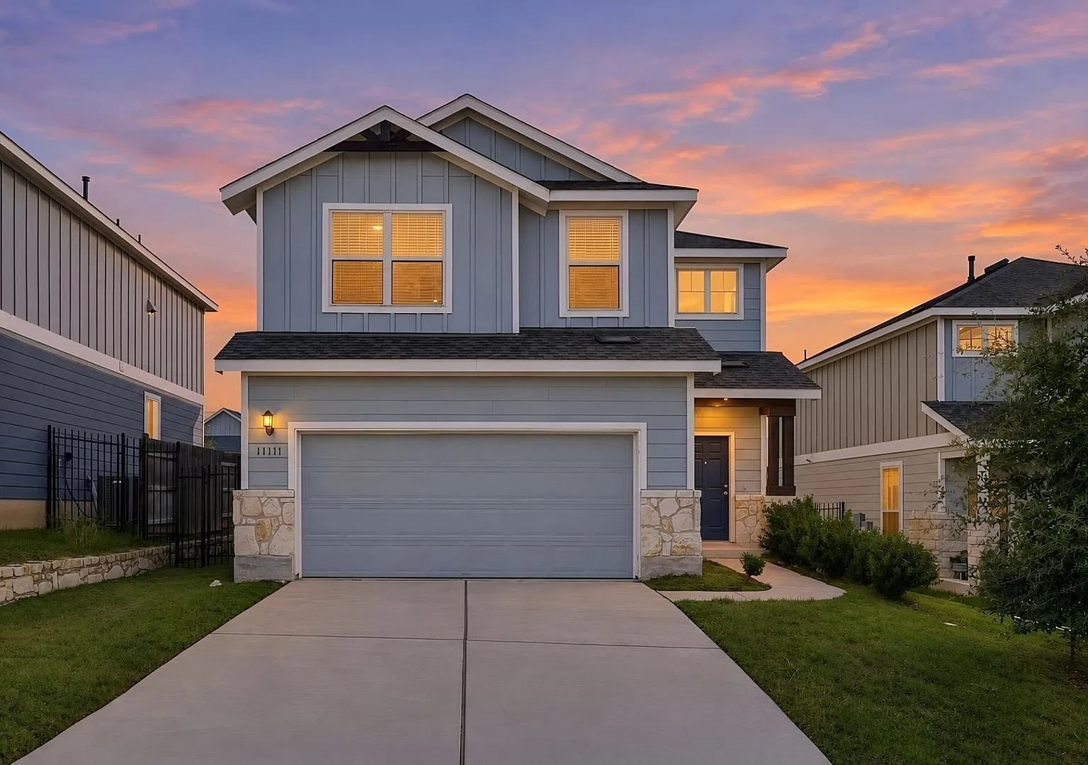 Charming 3BR House in Manor — Photo 1
