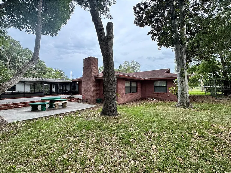 8225 E Highway 25 — Photo 57
