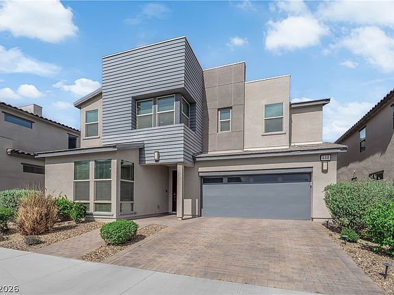3rd image of 520 Front Range Ln