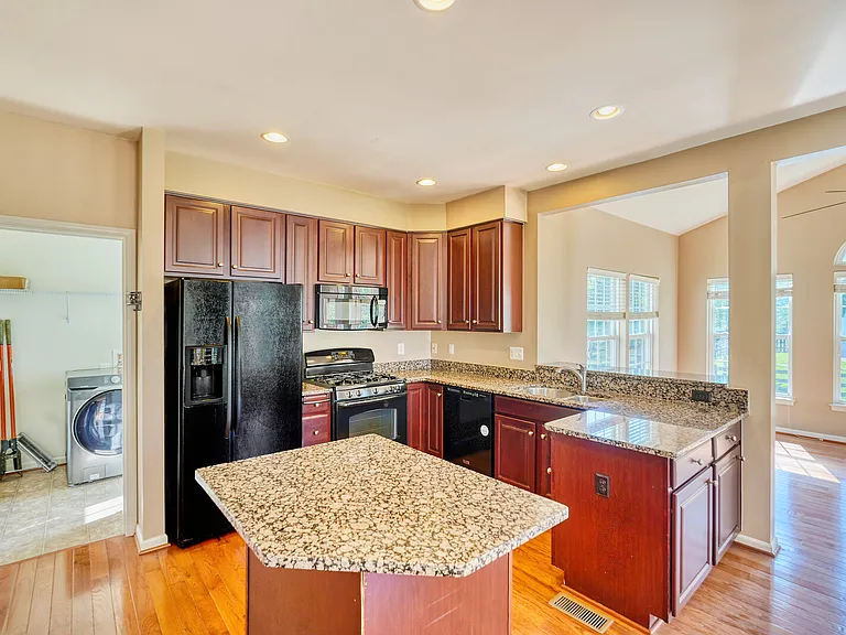 42245 Sweet Ct — Photo 14