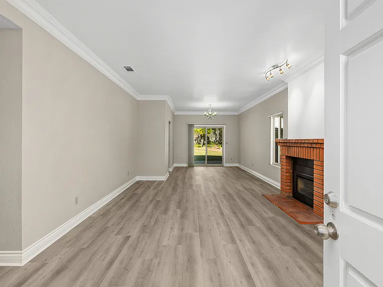 6728 Antilope St — Photo 5