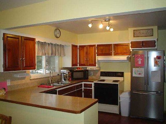 2nd image of 1345 Grandstaff St
