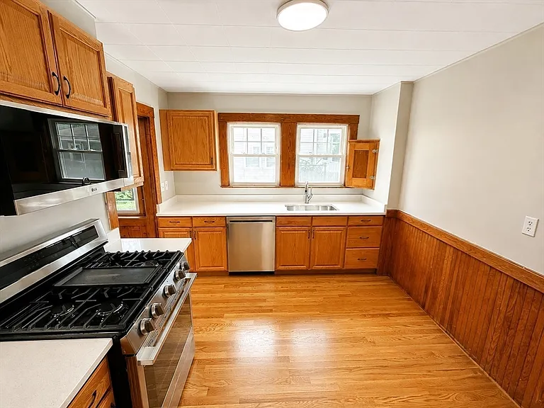 46-48 Cleveland St #1 — Photo 15