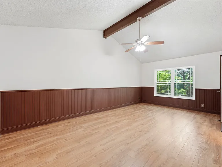 1114 Churing Dr — Photo 19