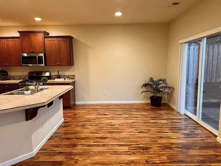 2671 Laura Vista Dr NW — Photo 8