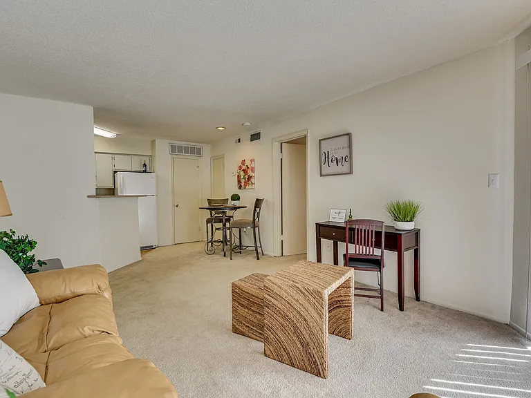 Champions Pines Apartments — Photo 64