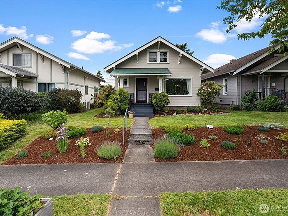 2nd image of 3711 Fawcett Avenue