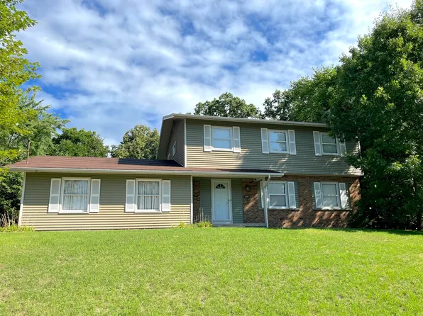 5087 Peach Tree Ct NE, Rockford, MI 49341