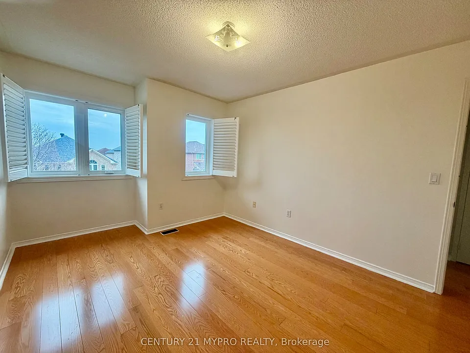 116 Orchard Hill Blvd