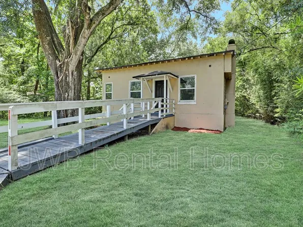 8264 Moncrief Dinsmore Rd, Jacksonville, FL 32219