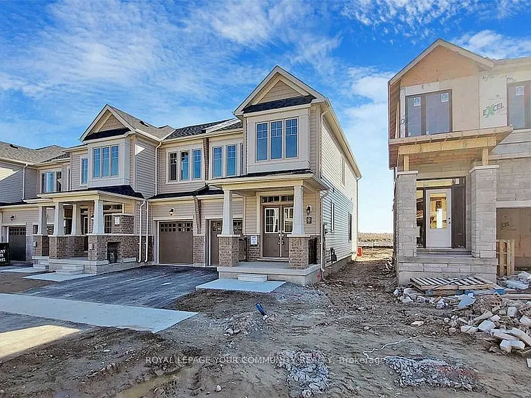 63 Valleybrook Rd — Photo 2